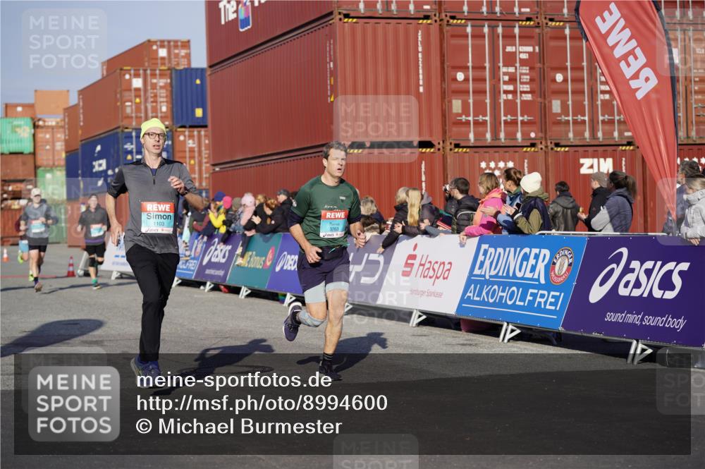 03.10.2025 - Köhlbrandbrückenlauf Michael Burmester http://msf.ph/oto/8994600 03.10.2025 09:56:35 Ziel 1023, 1103, 1150, 1261, 1703, 3402, 3763 meine-sportfotos.de
