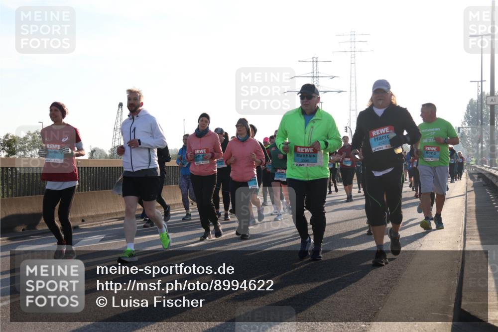 03.10.2025 - Köhlbrandbrückenlauf Luisa Fischer http://msf.ph/oto/8994622 03.10.2025 10:24:12 Position 3 2062, 3396, 2527, 1 meine-sportfotos.de