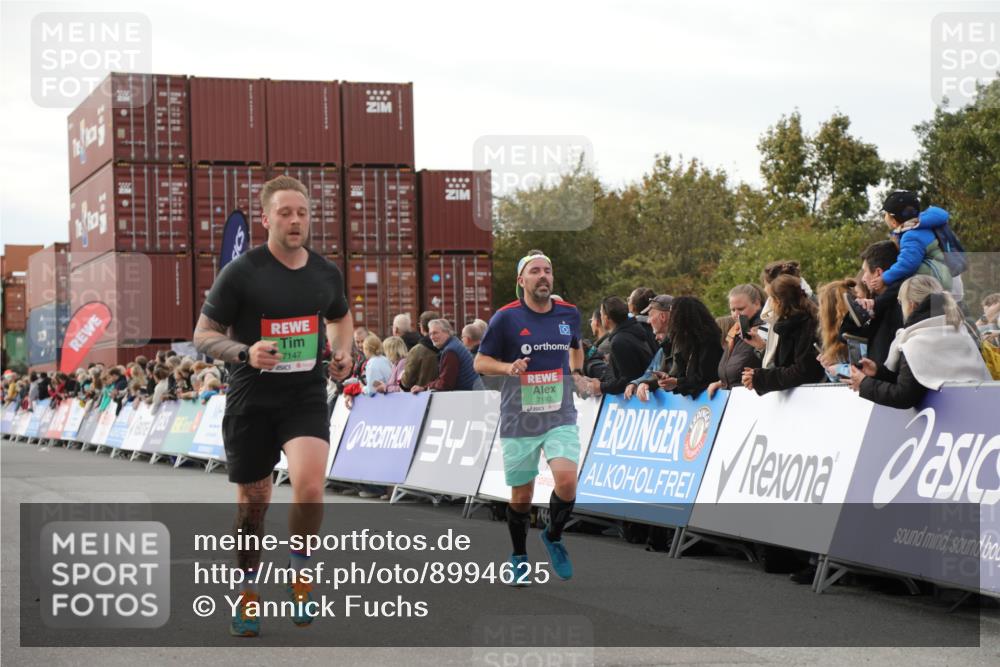 03.10.2025 - Köhlbrandbrückenlauf Yannick Fuchs http://msf.ph/oto/8994625 03.10.2025 16:04:44 Ziel 7006, 7147, 7192, 7248, 7425, 7513, 7526, 7568, 8254, 9176, 9696 meine-sportfotos.de