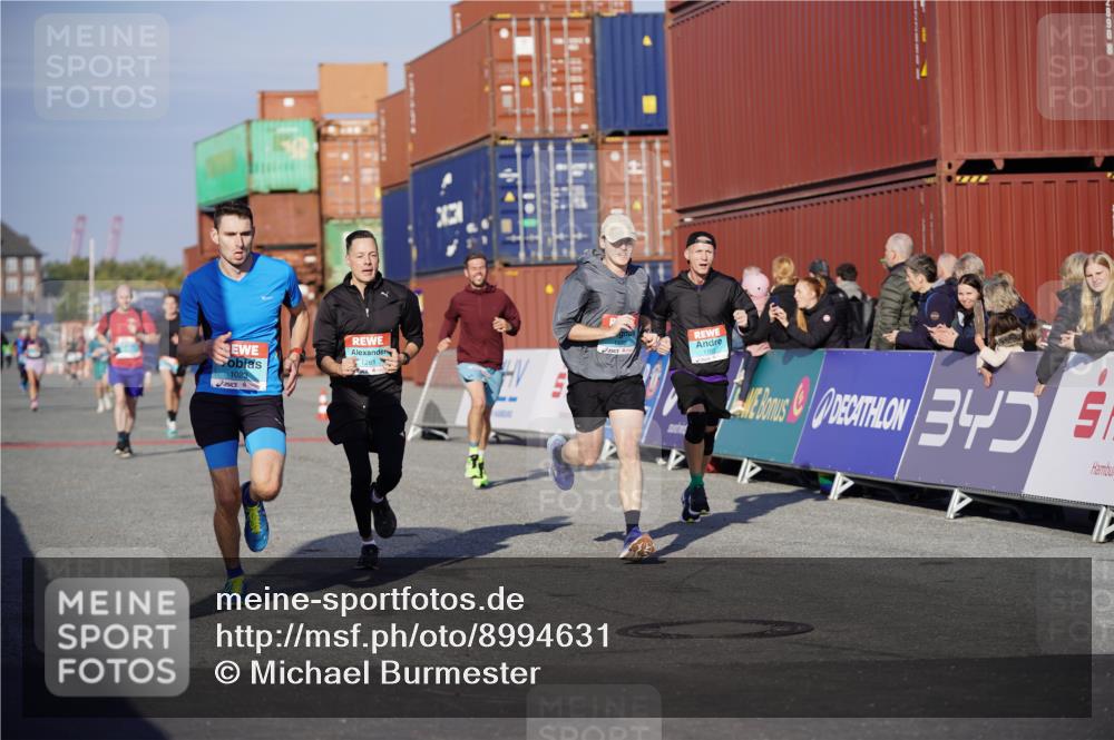 03.10.2025 - Köhlbrandbrückenlauf Michael Burmester http://msf.ph/oto/8994631 03.10.2025 09:56:38 Ziel 1023, 1065, 1103, 1150, 1261, 1703, 3402, 3491, 3763 meine-sportfotos.de