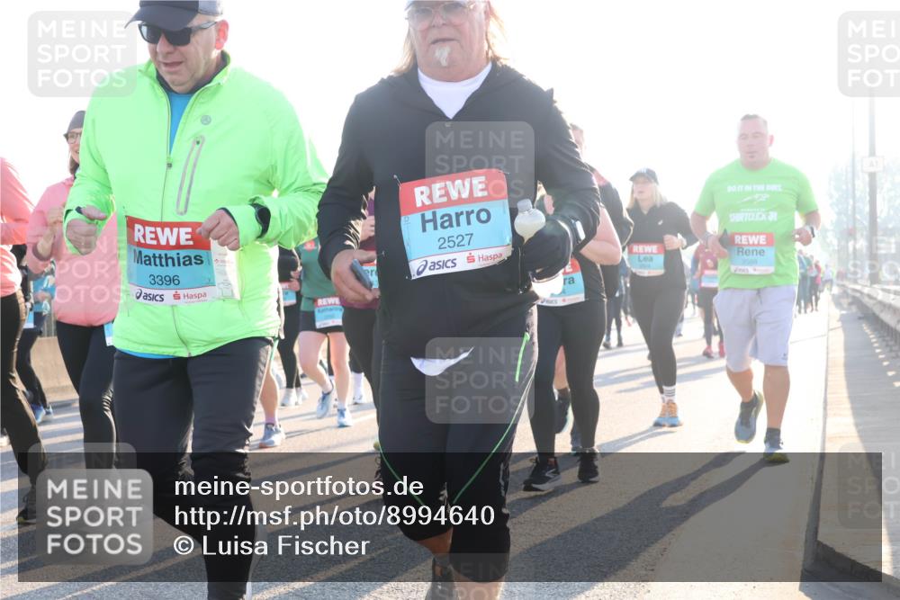 03.10.2025 - Köhlbrandbrückenlauf Luisa Fischer http://msf.ph/oto/8994640 03.10.2025 10:24:14 Position 3 3396, 2527, 3588 meine-sportfotos.de