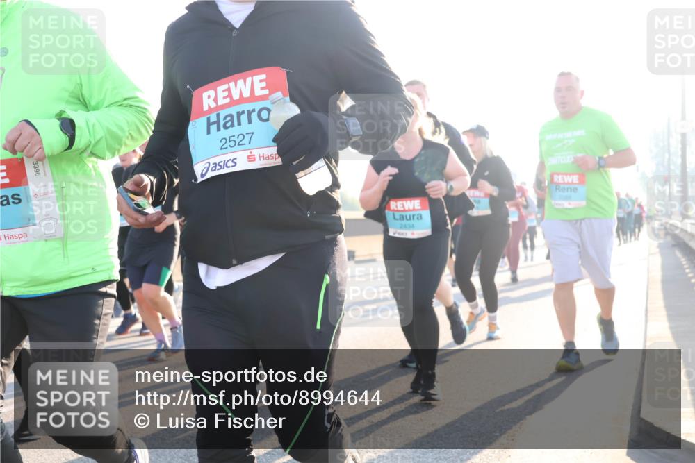 03.10.2025 - Köhlbrandbrückenlauf Luisa Fischer http://msf.ph/oto/8994644 03.10.2025 10:24:15 Position 3 2527, 2434 meine-sportfotos.de