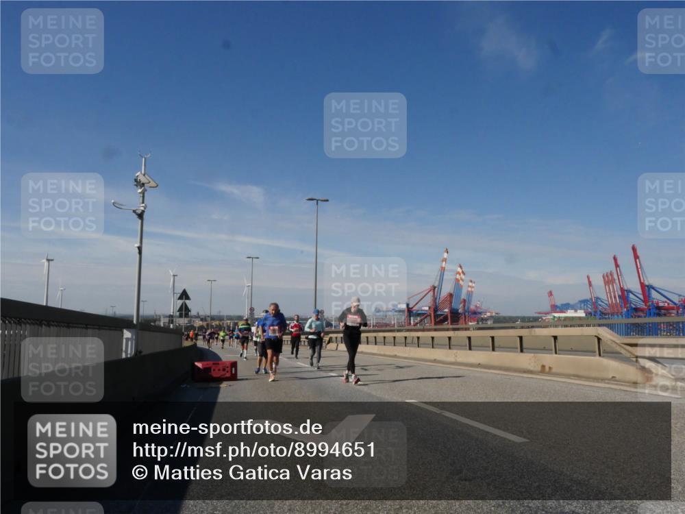 03.10.2025 - Köhlbrandbrückenlauf Matties Gatica Varas http://msf.ph/oto/8994651 03.10.2025 12:48:40 Position 2  meine-sportfotos.de