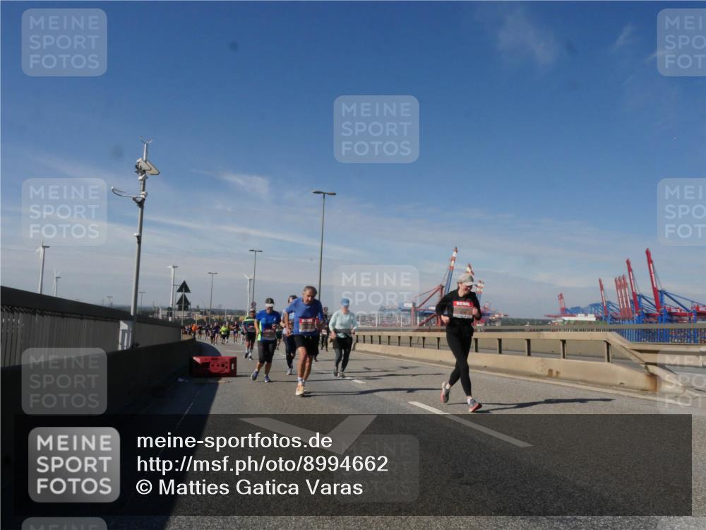 03.10.2025 - Köhlbrandbrückenlauf Matties Gatica Varas http://msf.ph/oto/8994662 03.10.2025 12:48:41 Position 2  meine-sportfotos.de