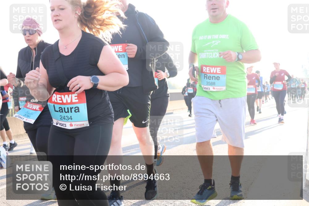 03.10.2025 - Köhlbrandbrückenlauf Luisa Fischer http://msf.ph/oto/8994663 03.10.2025 10:24:16 Position 3 3784, 2434, 3588 meine-sportfotos.de
