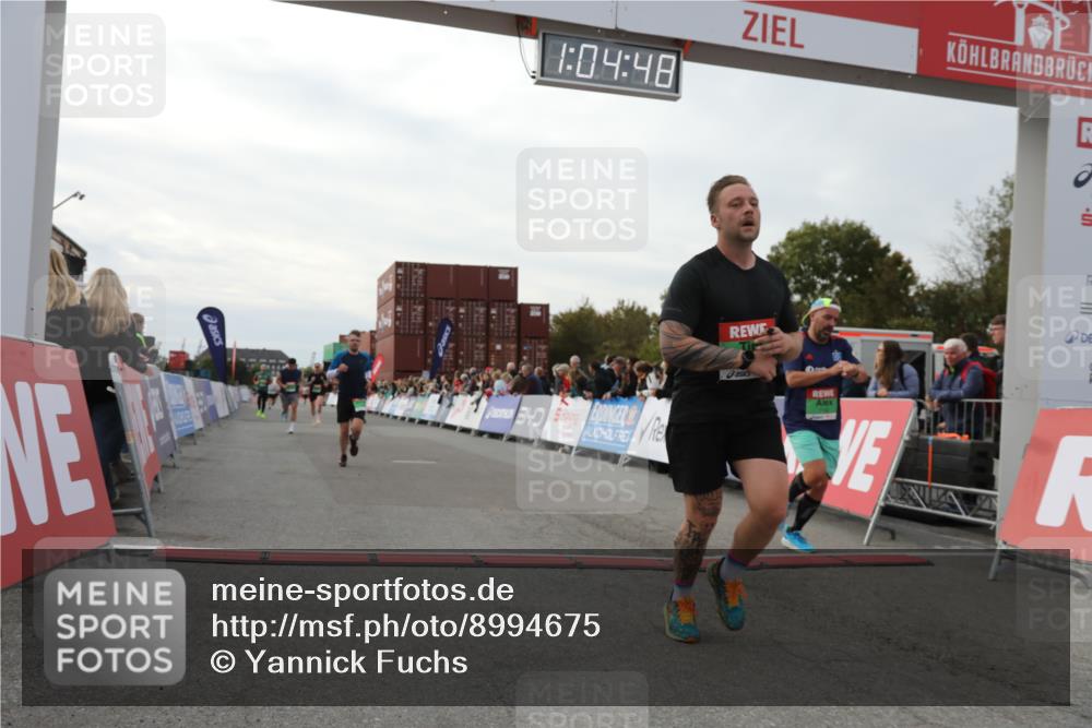 03.10.2025 - Köhlbrandbrückenlauf Yannick Fuchs http://msf.ph/oto/8994675 03.10.2025 16:04:46 Ziel 7006, 7132, 7147, 7192, 7425, 7513, 7526, 7568, 8254, 9176, 9696 meine-sportfotos.de