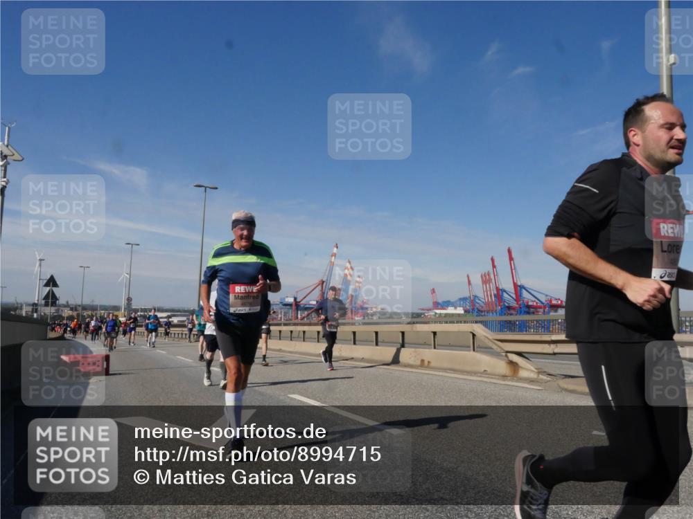 03.10.2025 - Köhlbrandbrückenlauf Matties Gatica Varas http://msf.ph/oto/8994715 03.10.2025 12:48:48 Position 2 4679 meine-sportfotos.de