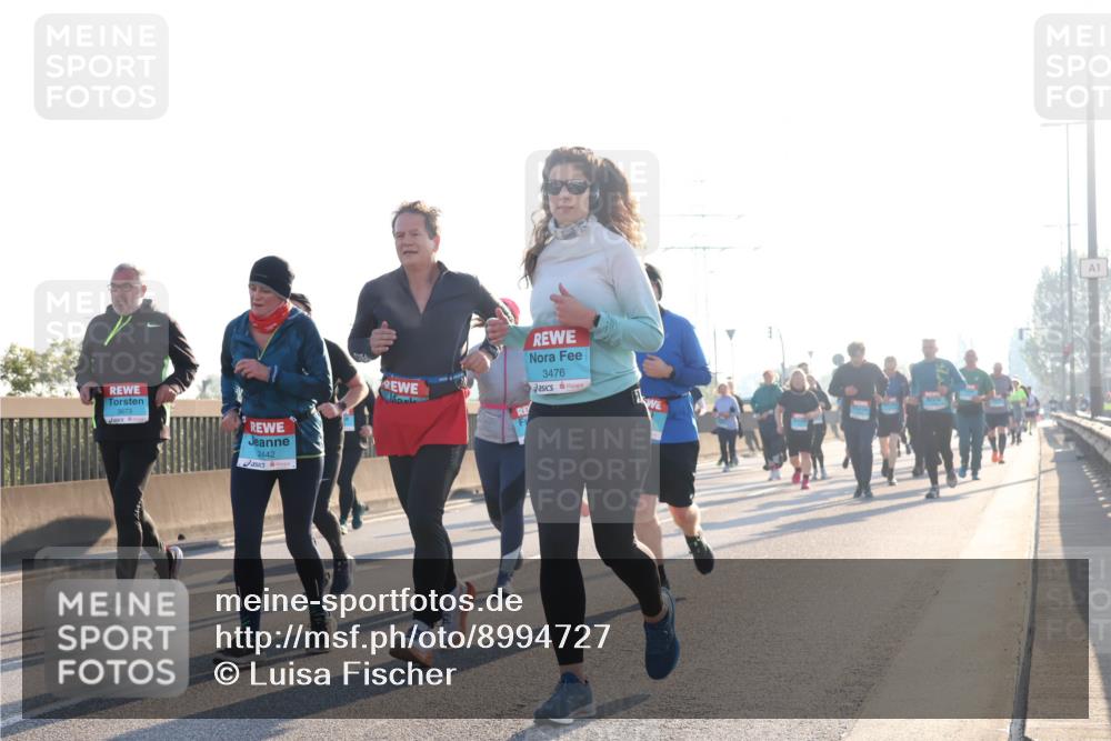 03.10.2025 - Köhlbrandbrückenlauf Luisa Fischer http://msf.ph/oto/8994727 03.10.2025 10:24:21 Position 3 3673, 2442, 3476, 1 meine-sportfotos.de