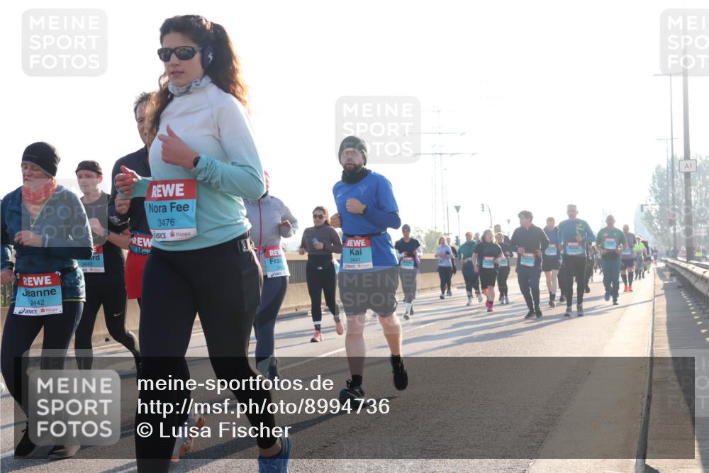 03.10.2025 - Köhlbrandbrückenlauf Luisa Fischer http://msf.ph/oto/8994736 03.10.2025 10:24:22 Position 3 2442, 3443, 3476, 3441, 1 meine-sportfotos.de