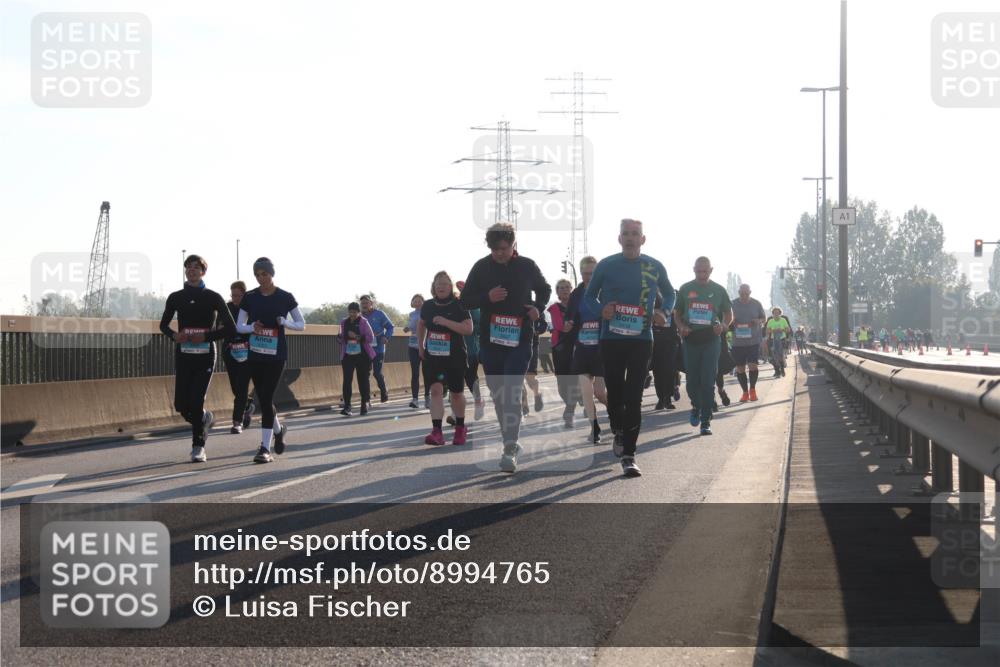 03.10.2025 - Köhlbrandbrückenlauf Luisa Fischer http://msf.ph/oto/8994765 03.10.2025 10:24:25 Position 3 1 meine-sportfotos.de