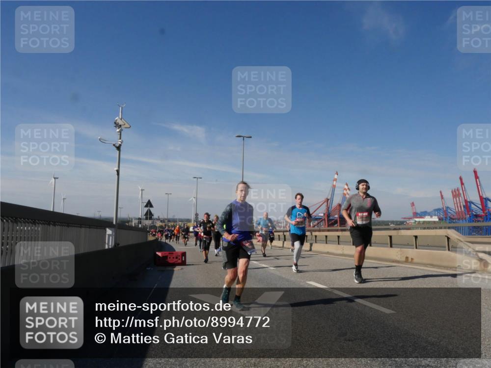03.10.2025 - Köhlbrandbrückenlauf Matties Gatica Varas http://msf.ph/oto/8994772 03.10.2025 12:48:55 Position 2  meine-sportfotos.de