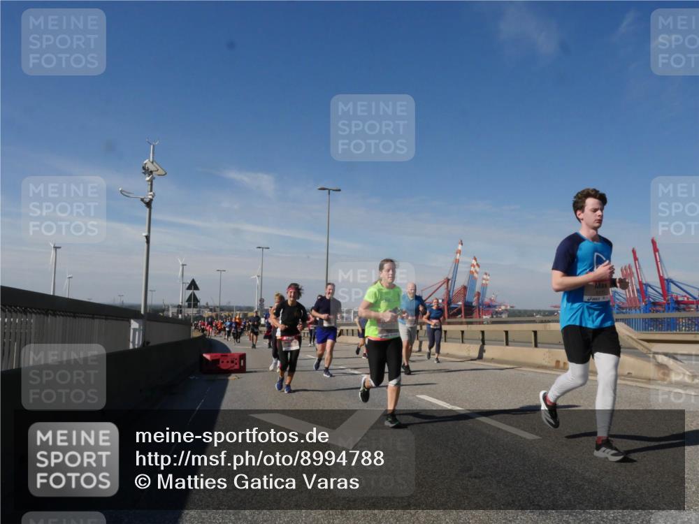 03.10.2025 - Köhlbrandbrückenlauf Matties Gatica Varas http://msf.ph/oto/8994788 03.10.2025 12:48:57 Position 2  meine-sportfotos.de