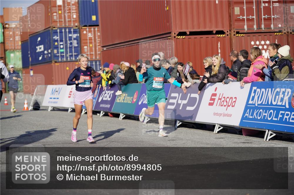 03.10.2025 - Köhlbrandbrückenlauf Michael Burmester http://msf.ph/oto/8994805 03.10.2025 09:56:49 Ziel 1050, 1068, 1086, 1196, 1275, 2844, 3491, 3531 meine-sportfotos.de