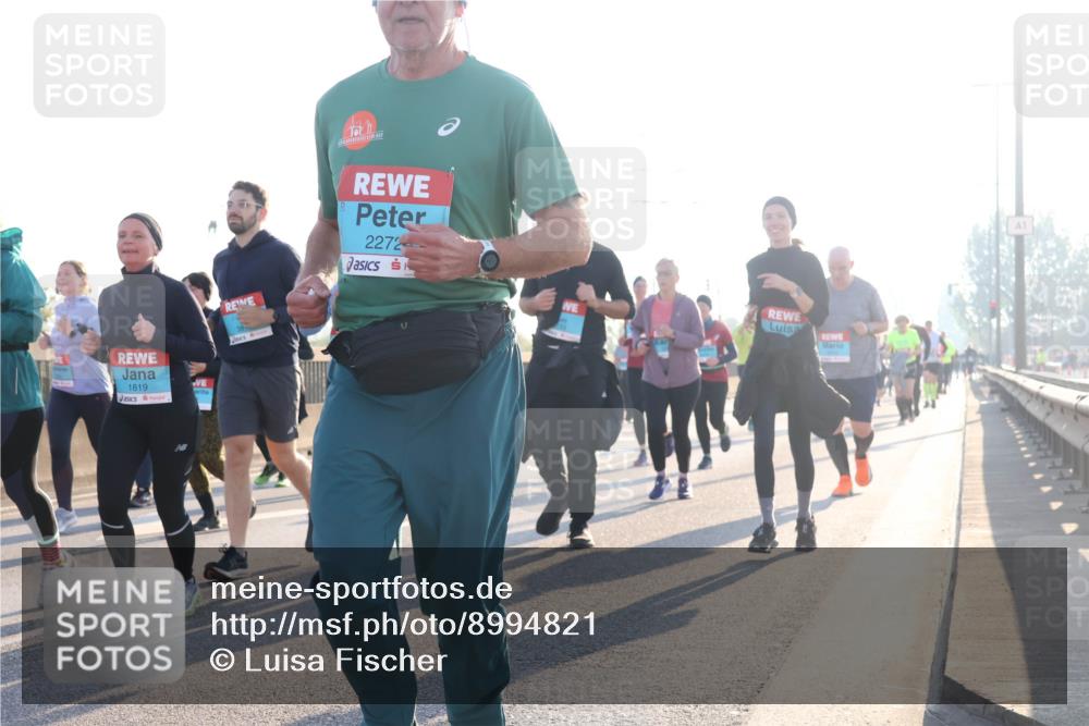 03.10.2025 - Köhlbrandbrückenlauf Luisa Fischer http://msf.ph/oto/8994821 03.10.2025 10:24:30 Position 3 1819, 2272 meine-sportfotos.de