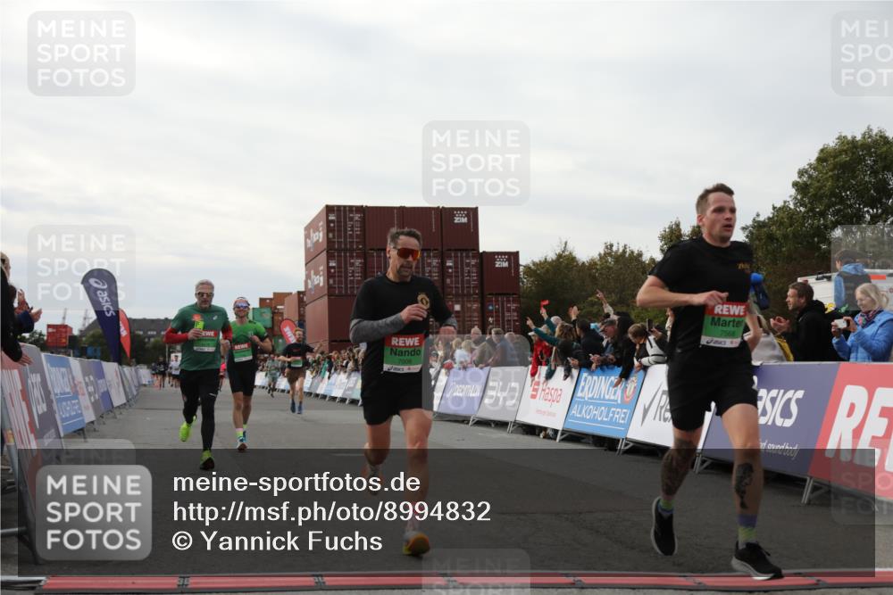 03.10.2025 - Köhlbrandbrückenlauf Yannick Fuchs http://msf.ph/oto/8994832 03.10.2025 16:04:51 Ziel 7006, 7132, 7222, 7425, 7513, 7568, 8254, 9176, 9584 meine-sportfotos.de