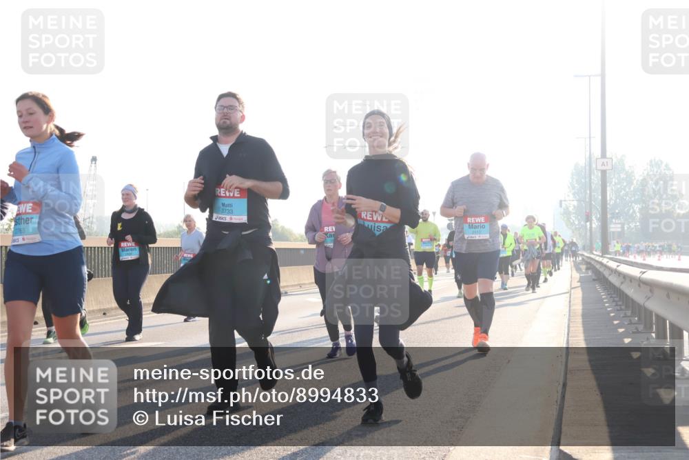 03.10.2025 - Köhlbrandbrückenlauf Luisa Fischer http://msf.ph/oto/8994833 03.10.2025 10:24:31 Position 3 2763, 3733, 2513, 1 meine-sportfotos.de