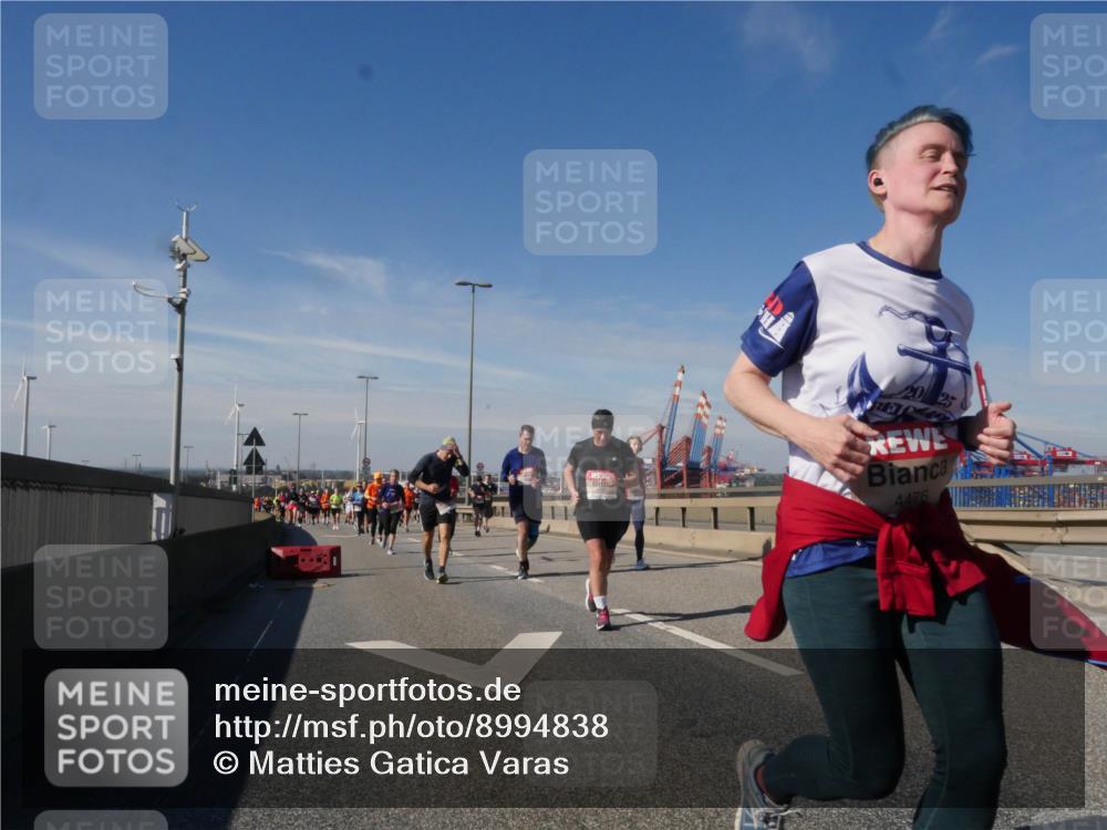 03.10.2025 - Köhlbrandbrückenlauf Matties Gatica Varas http://msf.ph/oto/8994838 03.10.2025 12:49:03 Position 2 20, 25, 4476 meine-sportfotos.de