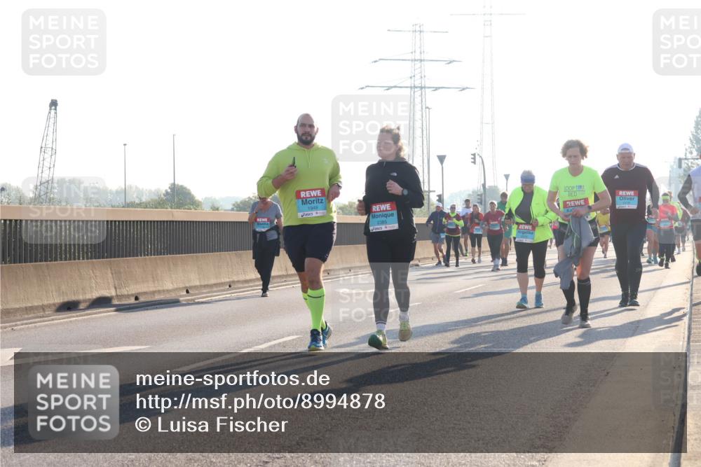 03.10.2025 - Köhlbrandbrückenlauf Luisa Fischer http://msf.ph/oto/8994878 03.10.2025 10:24:36 Position 3 1949, 2385 meine-sportfotos.de