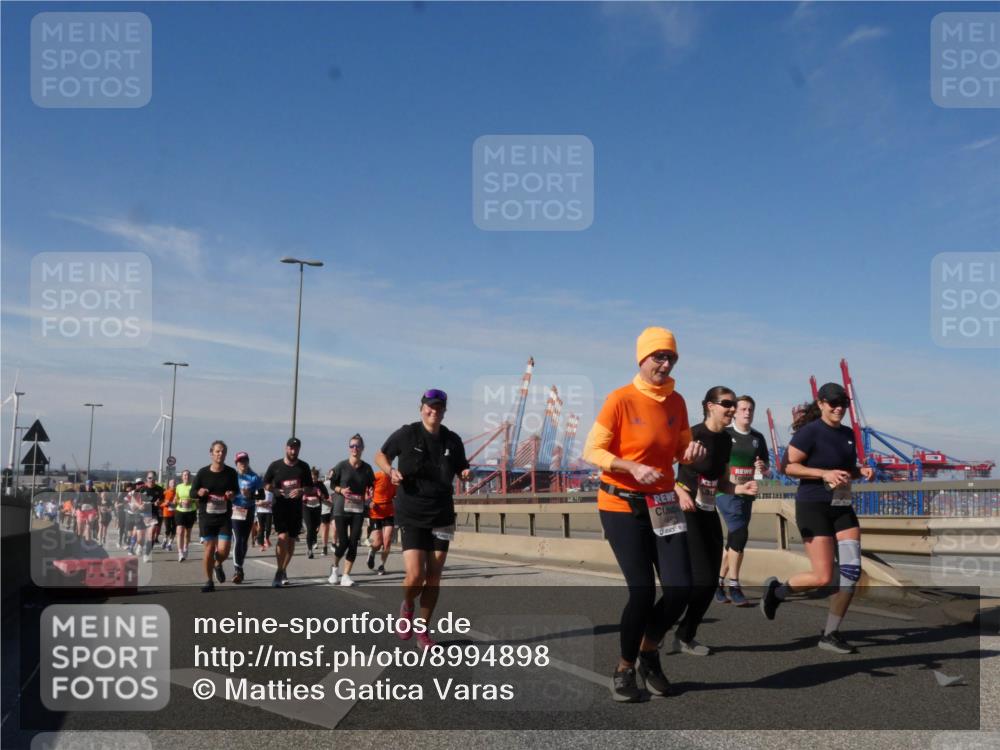 03.10.2025 - Köhlbrandbrückenlauf Matties Gatica Varas http://msf.ph/oto/8994898 03.10.2025 12:49:11 Position 2  meine-sportfotos.de