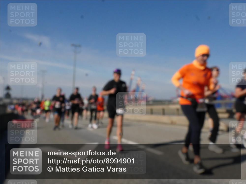 03.10.2025 - Köhlbrandbrückenlauf Matties Gatica Varas http://msf.ph/oto/8994901 03.10.2025 12:49:11 Position 2  meine-sportfotos.de