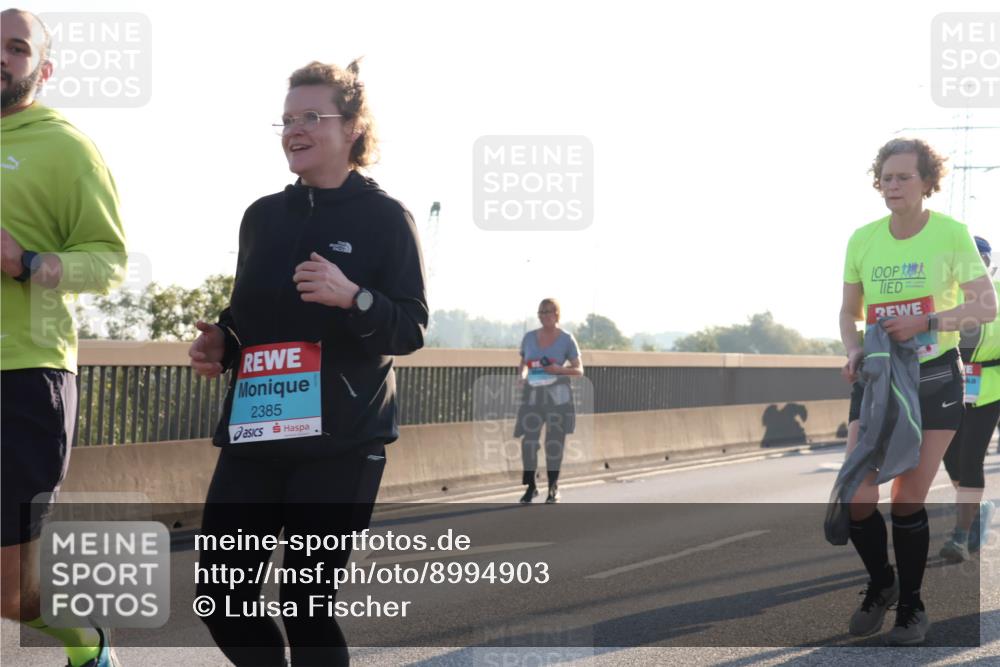 03.10.2025 - Köhlbrandbrückenlauf Luisa Fischer http://msf.ph/oto/8994903 03.10.2025 10:24:38 Position 3 2385 meine-sportfotos.de