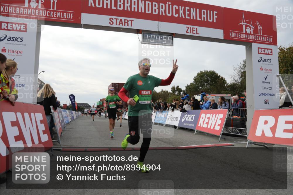 03.10.2025 - Köhlbrandbrückenlauf Yannick Fuchs http://msf.ph/oto/8994904 03.10.2025 16:04:53 Ziel 7006, 7132, 7168, 7222, 7270, 7425, 7513, 7568, 9176, 9584 meine-sportfotos.de