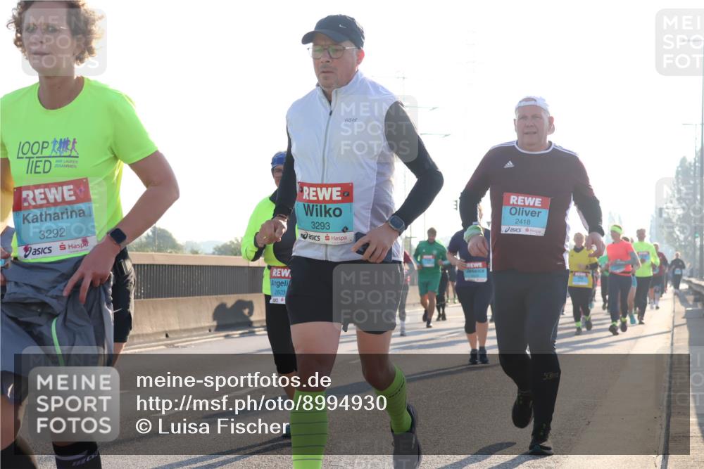 03.10.2025 - Köhlbrandbrückenlauf Luisa Fischer http://msf.ph/oto/8994930 03.10.2025 10:24:40 Position 3 3292, 2603, 3293, 2418, 50 meine-sportfotos.de