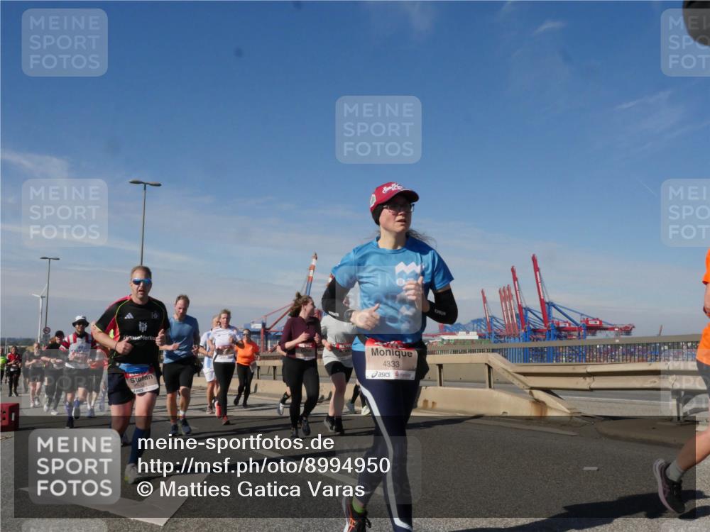 03.10.2025 - Köhlbrandbrückenlauf Matties Gatica Varas http://msf.ph/oto/8994950 03.10.2025 12:49:16 Position 2 4333 meine-sportfotos.de