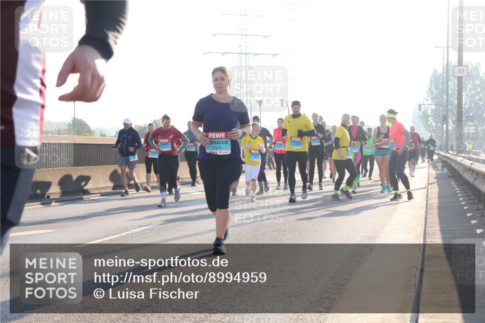03.10.2025 - Köhlbrandbrückenlauf Luisa Fischer http://msf.ph/oto/8994959 03.10.2025 10:24:42 Position 3 2339, 1 meine-sportfotos.de