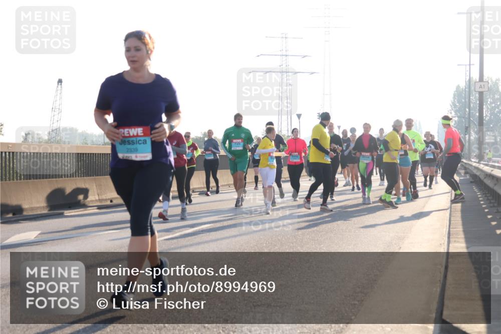 03.10.2025 - Köhlbrandbrückenlauf Luisa Fischer http://msf.ph/oto/8994969 03.10.2025 10:24:43 Position 3 2339, 1 meine-sportfotos.de