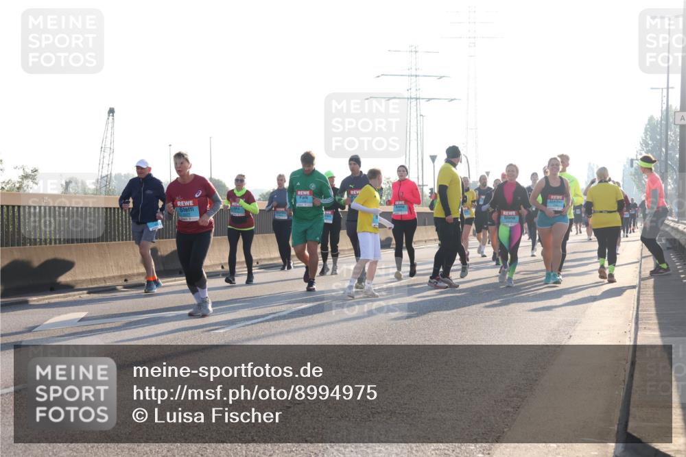 03.10.2025 - Köhlbrandbrückenlauf Luisa Fischer http://msf.ph/oto/8994975 03.10.2025 10:24:44 Position 3  meine-sportfotos.de