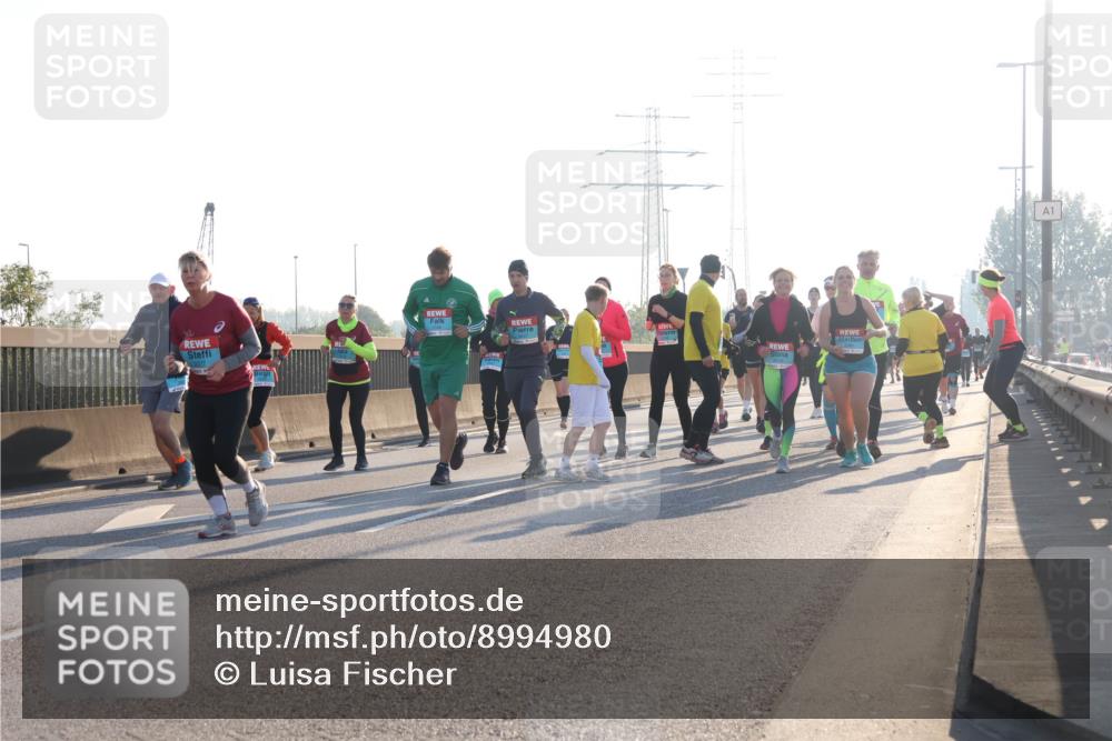 03.10.2025 - Köhlbrandbrückenlauf Luisa Fischer http://msf.ph/oto/8994980 03.10.2025 10:24:45 Position 3 1 meine-sportfotos.de