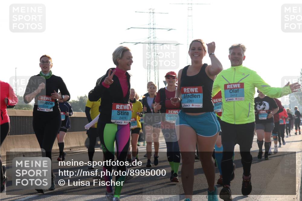 03.10.2025 - Köhlbrandbrückenlauf Luisa Fischer http://msf.ph/oto/8995000 03.10.2025 10:24:48 Position 3 2159, 2261, 2412, 3412, 2419, 3413 meine-sportfotos.de