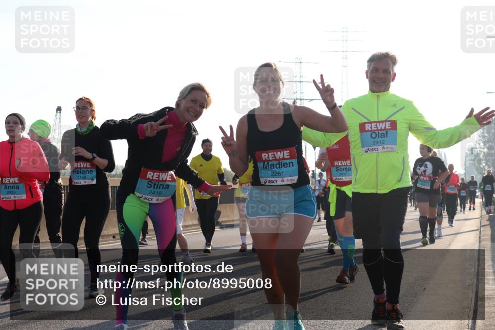 03.10.2025 - Köhlbrandbrückenlauf Luisa Fischer http://msf.ph/oto/8995008 03.10.2025 10:24:49 Position 3 2429, 2159, 2419, 2261, 3412, 2412 meine-sportfotos.de
