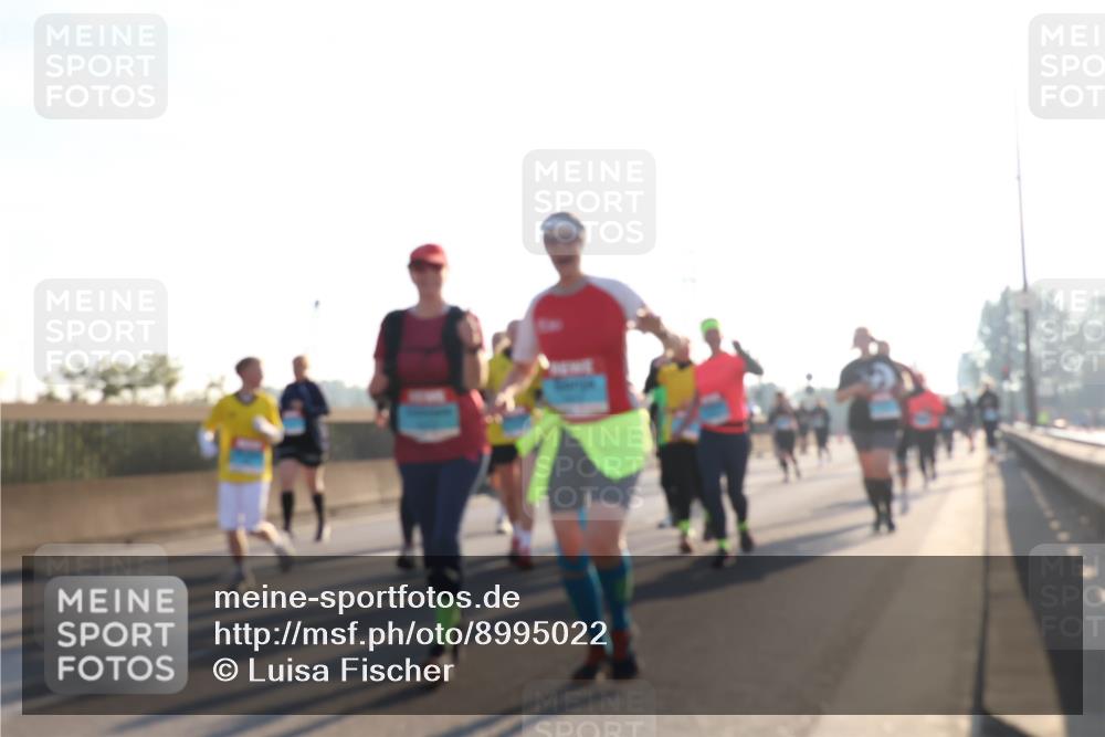 03.10.2025 - Köhlbrandbrückenlauf Luisa Fischer http://msf.ph/oto/8995022 03.10.2025 10:24:51 Position 3  meine-sportfotos.de