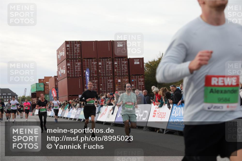 03.10.2025 - Köhlbrandbrückenlauf Yannick Fuchs http://msf.ph/oto/8995023 03.10.2025 16:04:59 Ziel 7168, 7222, 7270, 7428, 7448, 7772, 9191, 9584 meine-sportfotos.de