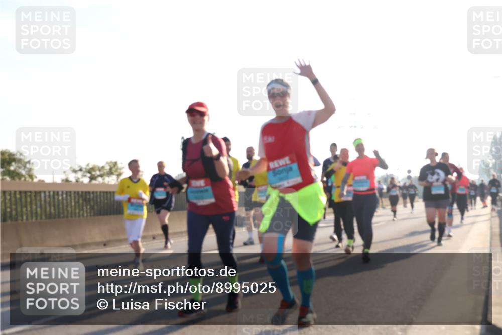 03.10.2025 - Köhlbrandbrückenlauf Luisa Fischer http://msf.ph/oto/8995025 03.10.2025 10:24:51 Position 3  meine-sportfotos.de