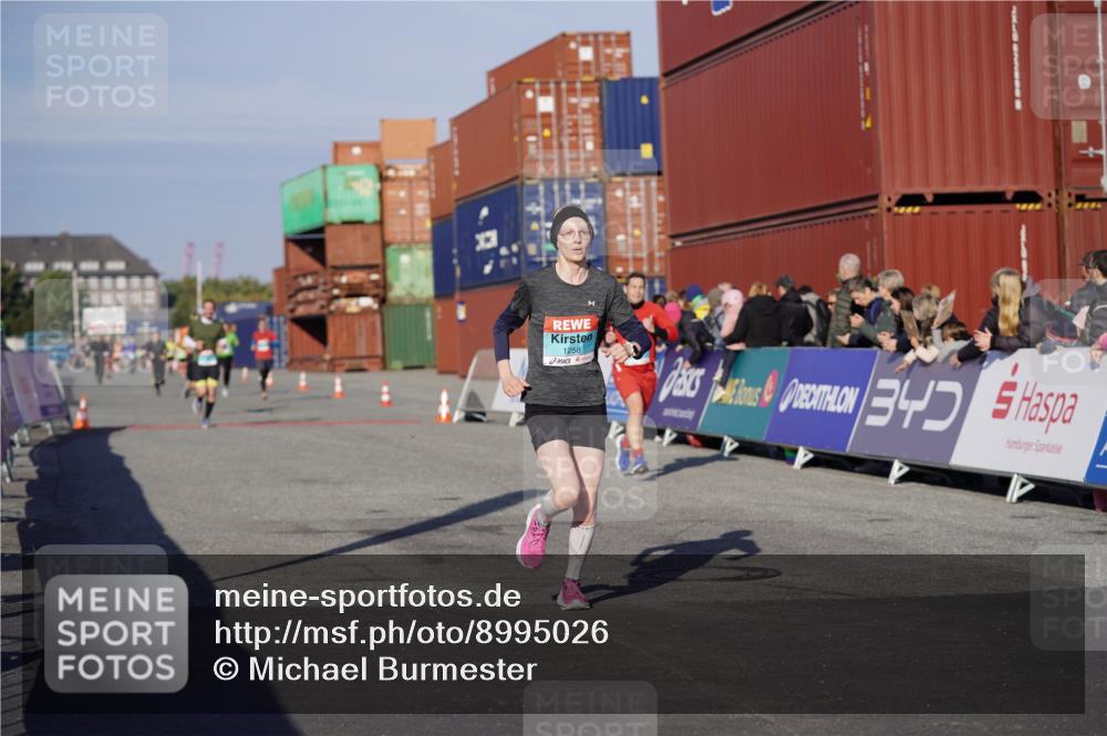 03.10.2025 - Köhlbrandbrückenlauf Michael Burmester http://msf.ph/oto/8995026 03.10.2025 09:57:06 Ziel 1090, 1258, 3205, 3414, 3705 meine-sportfotos.de