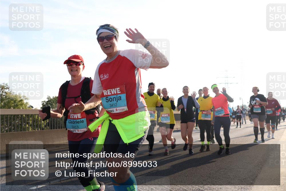 03.10.2025 - Köhlbrandbrückenlauf Luisa Fischer http://msf.ph/oto/8995033 03.10.2025 10:24:52 Position 3 3413, 51, 3412 meine-sportfotos.de