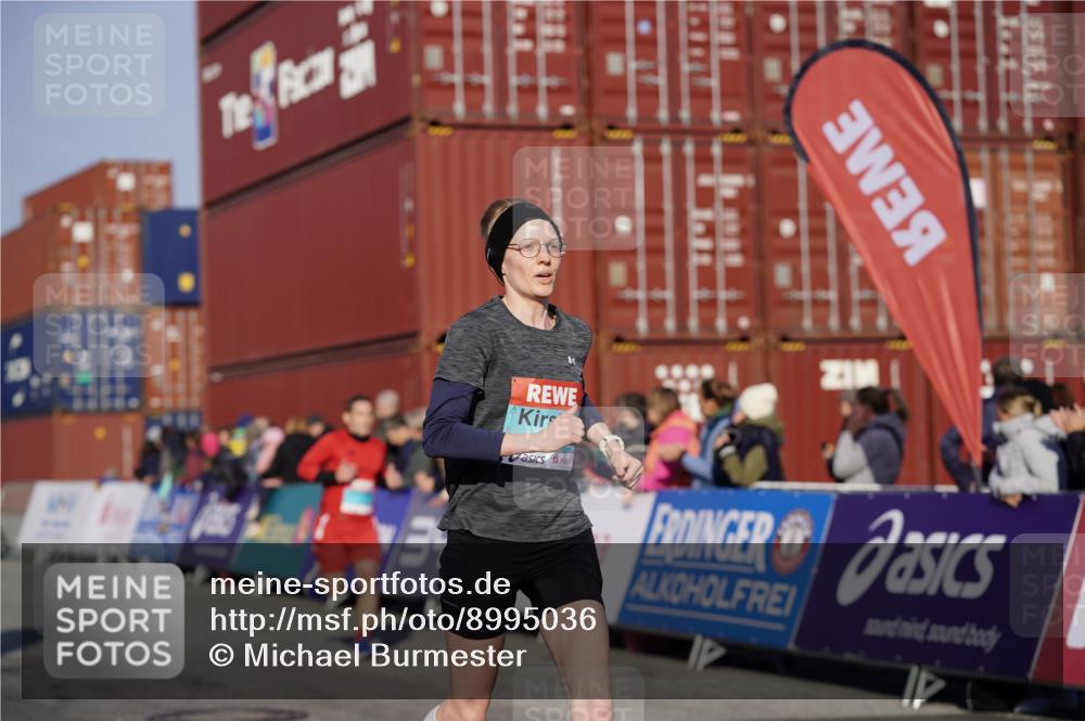 03.10.2025 - Köhlbrandbrückenlauf Michael Burmester http://msf.ph/oto/8995036 03.10.2025 09:57:07 Ziel 1090, 1180, 1258, 3414, 3705 meine-sportfotos.de