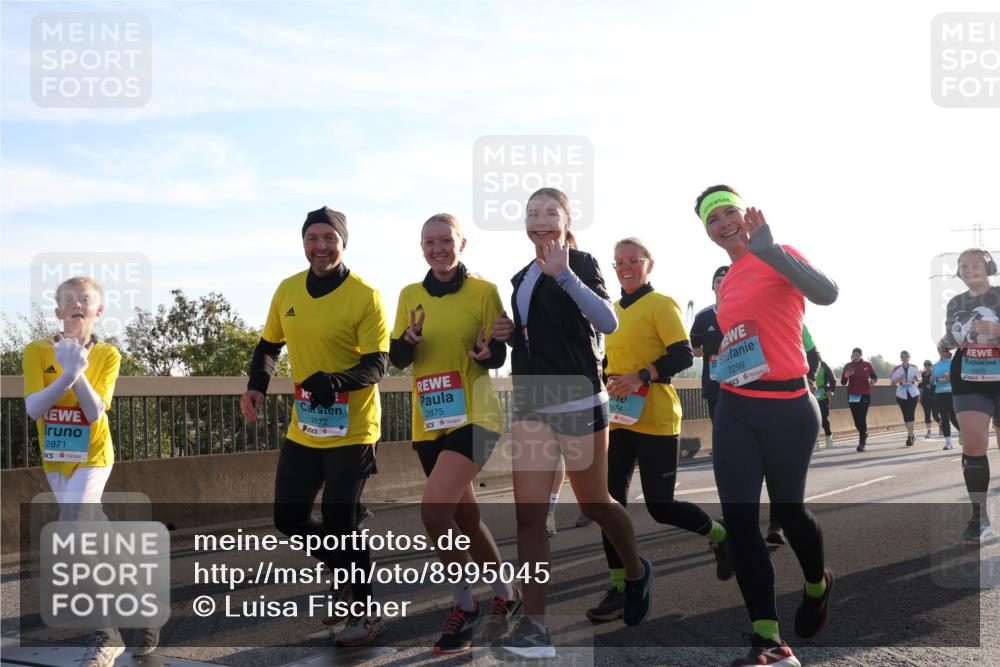 03.10.2025 - Köhlbrandbrückenlauf Luisa Fischer http://msf.ph/oto/8995045 03.10.2025 10:24:54 Position 3 2871, 2872, 2875, 2874, 2299, 3370 meine-sportfotos.de