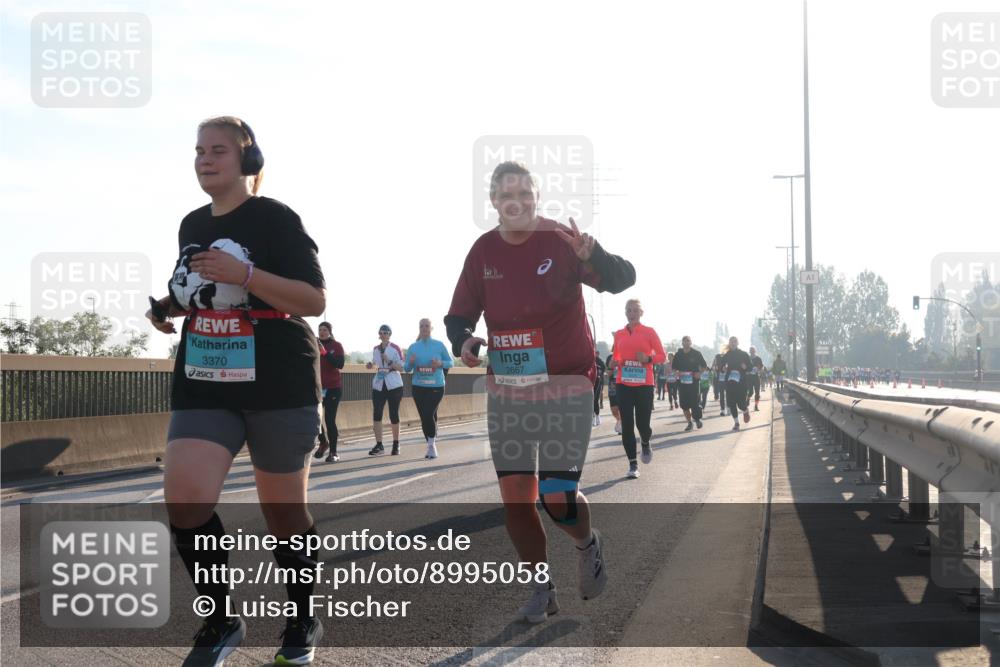 03.10.2025 - Köhlbrandbrückenlauf Luisa Fischer http://msf.ph/oto/8995058 03.10.2025 10:24:55 Position 3 3370, 2667 meine-sportfotos.de