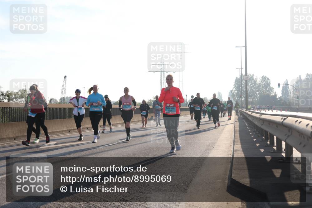 03.10.2025 - Köhlbrandbrückenlauf Luisa Fischer http://msf.ph/oto/8995069 03.10.2025 10:24:57 Position 3  meine-sportfotos.de
