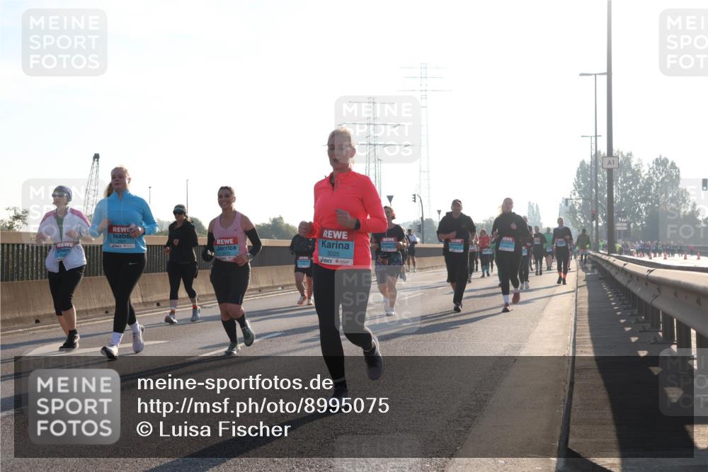 03.10.2025 - Köhlbrandbrückenlauf Luisa Fischer http://msf.ph/oto/8995075 03.10.2025 10:24:58 Position 3 3225, 1 meine-sportfotos.de