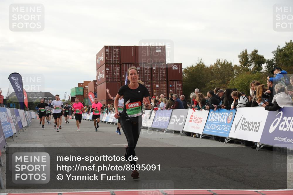 03.10.2025 - Köhlbrandbrückenlauf Yannick Fuchs http://msf.ph/oto/8995091 03.10.2025 16:05:02 Ziel 7168, 7221, 7239, 7270, 7428, 7448, 7772, 8779, 9191, 9584 meine-sportfotos.de