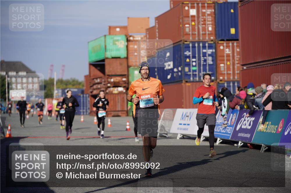03.10.2025 - Köhlbrandbrückenlauf Michael Burmester http://msf.ph/oto/8995092 03.10.2025 09:57:14 Ziel 1010, 1101, 1180, 2760, 3518, 3705 meine-sportfotos.de