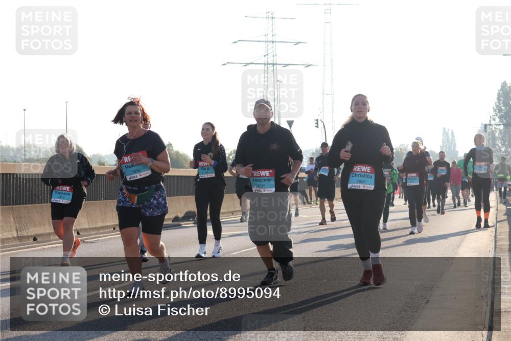 03.10.2025 - Köhlbrandbrückenlauf Luisa Fischer http://msf.ph/oto/8995094 03.10.2025 10:25:00 Position 3 3319, 2936, 3103, 2636, 2606 meine-sportfotos.de