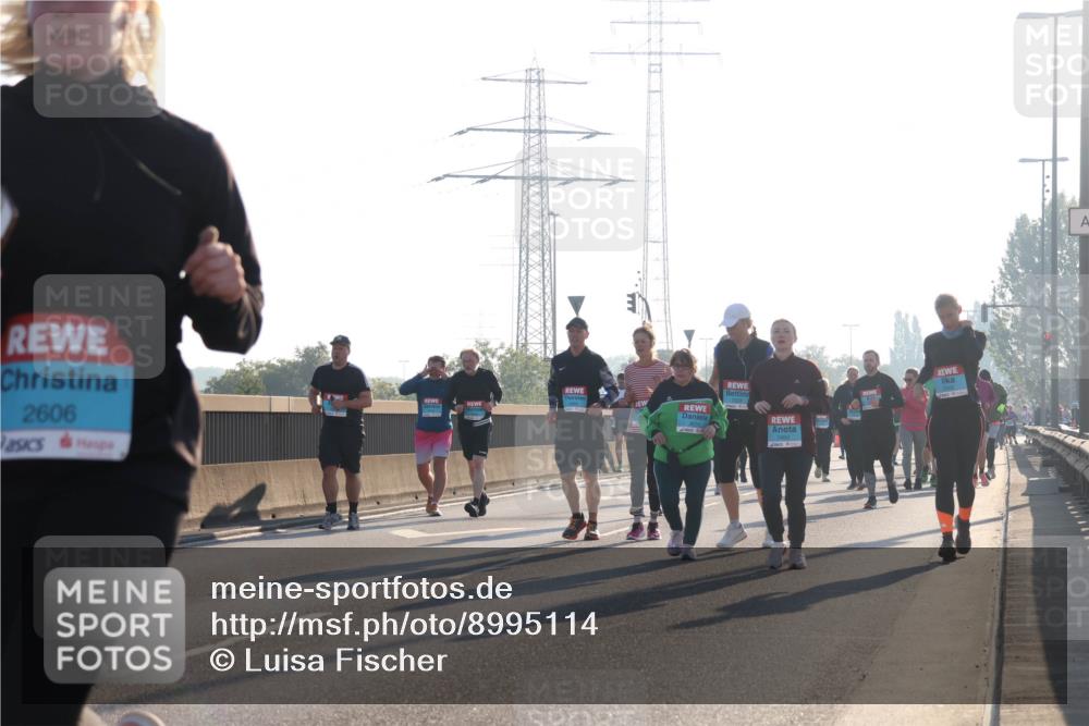 03.10.2025 - Köhlbrandbrückenlauf Luisa Fischer http://msf.ph/oto/8995114 03.10.2025 10:25:03 Position 3 2606 meine-sportfotos.de
