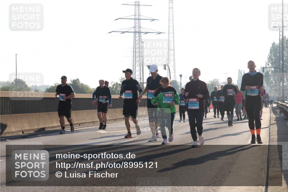 03.10.2025 - Köhlbrandbrückenlauf Luisa Fischer http://msf.ph/oto/8995121 03.10.2025 10:25:04 Position 3  meine-sportfotos.de