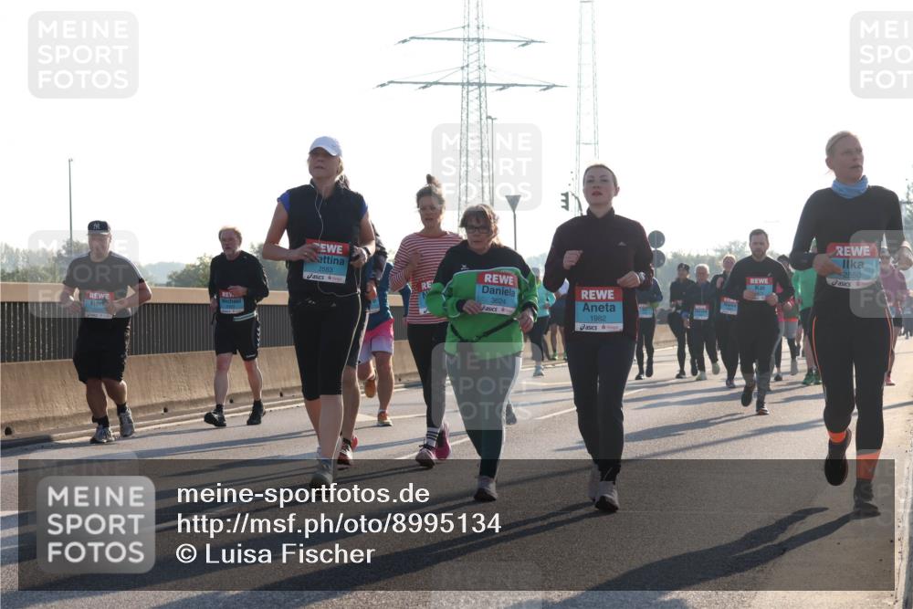 03.10.2025 - Köhlbrandbrückenlauf Luisa Fischer http://msf.ph/oto/8995134 03.10.2025 10:25:06 Position 3 2553, 3624, 1982, 2550 meine-sportfotos.de